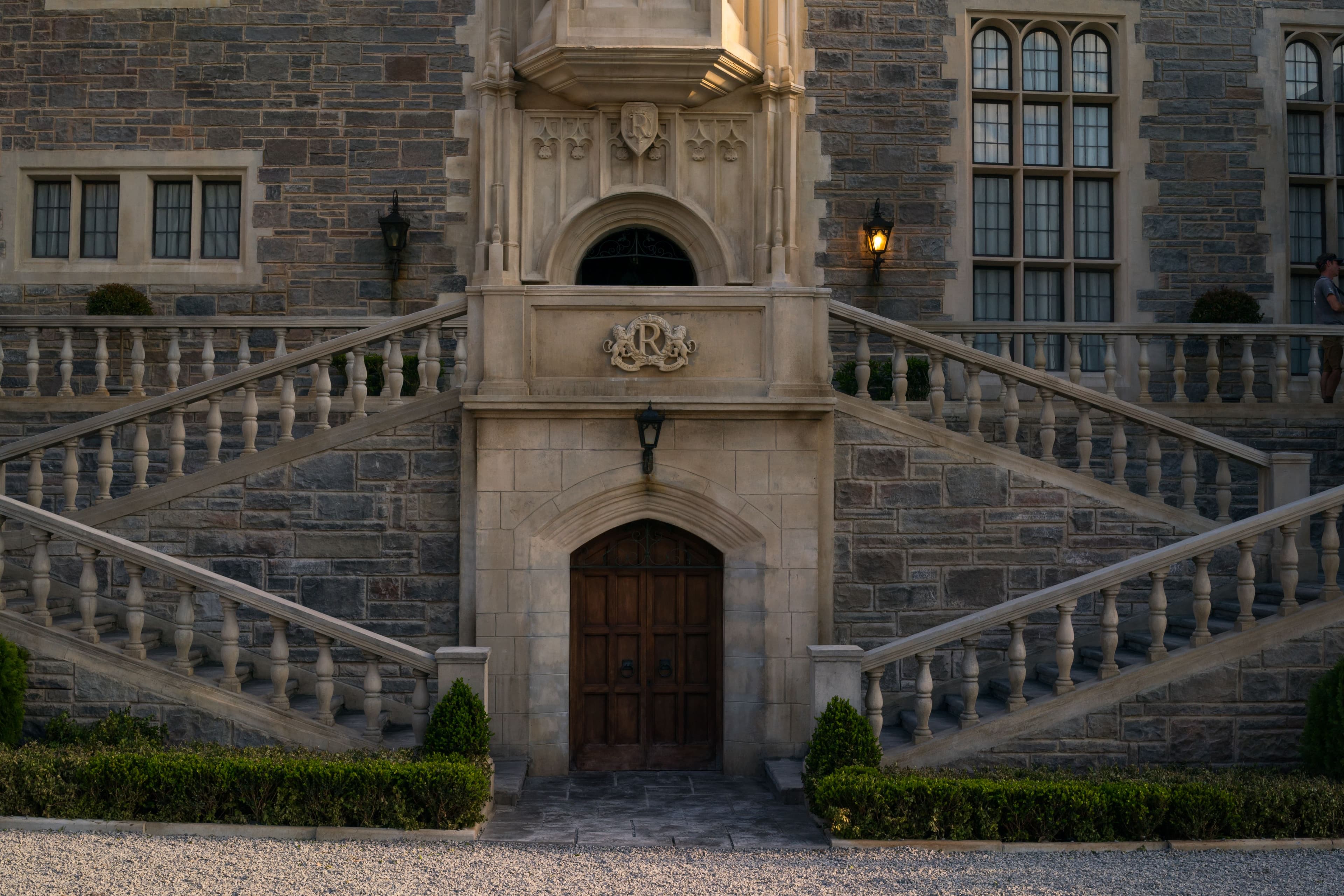 The facade of Redfellow Mansion took eight weeks to build.