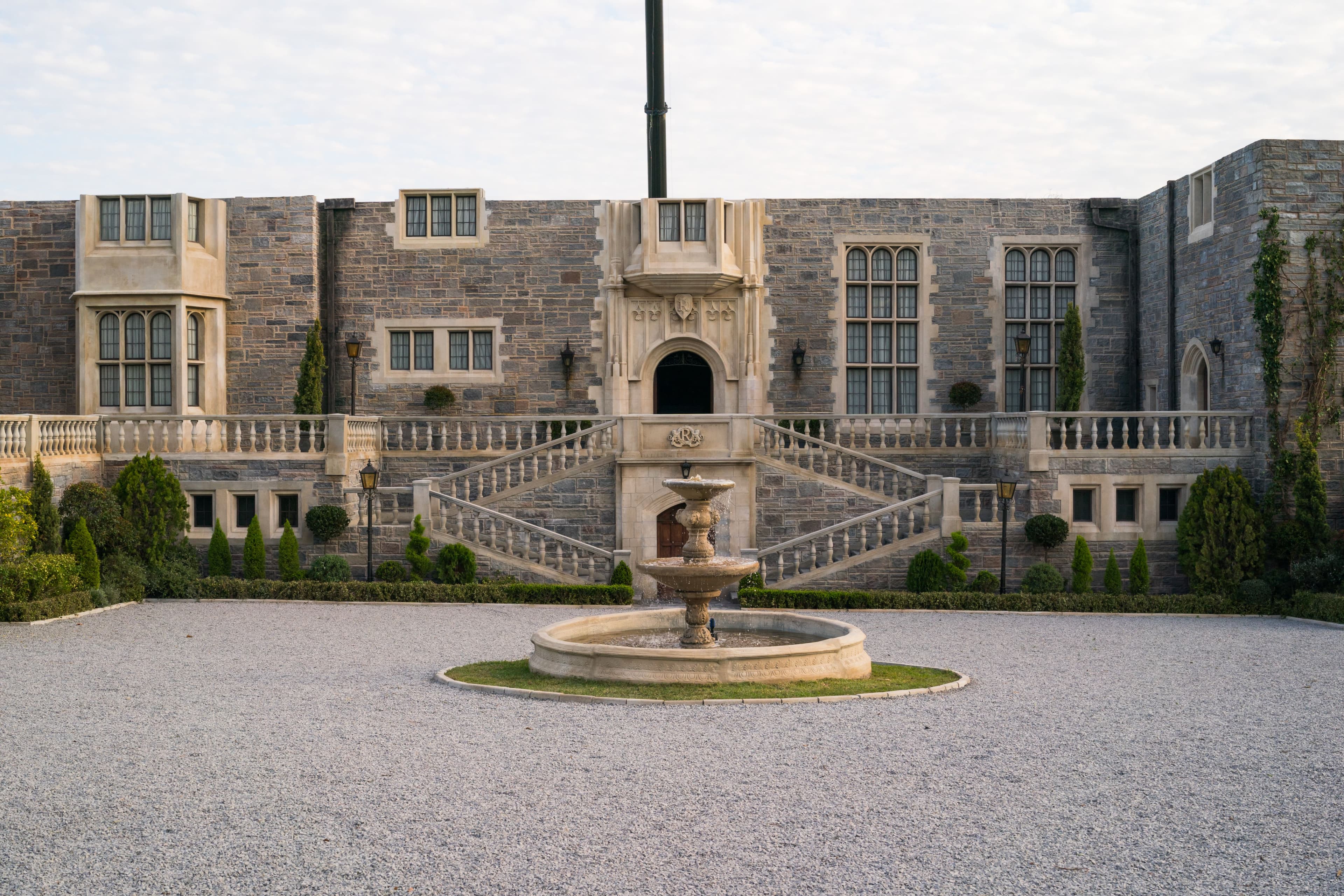 The exterior was only partially built—VFX helped bring the upper floors to life.