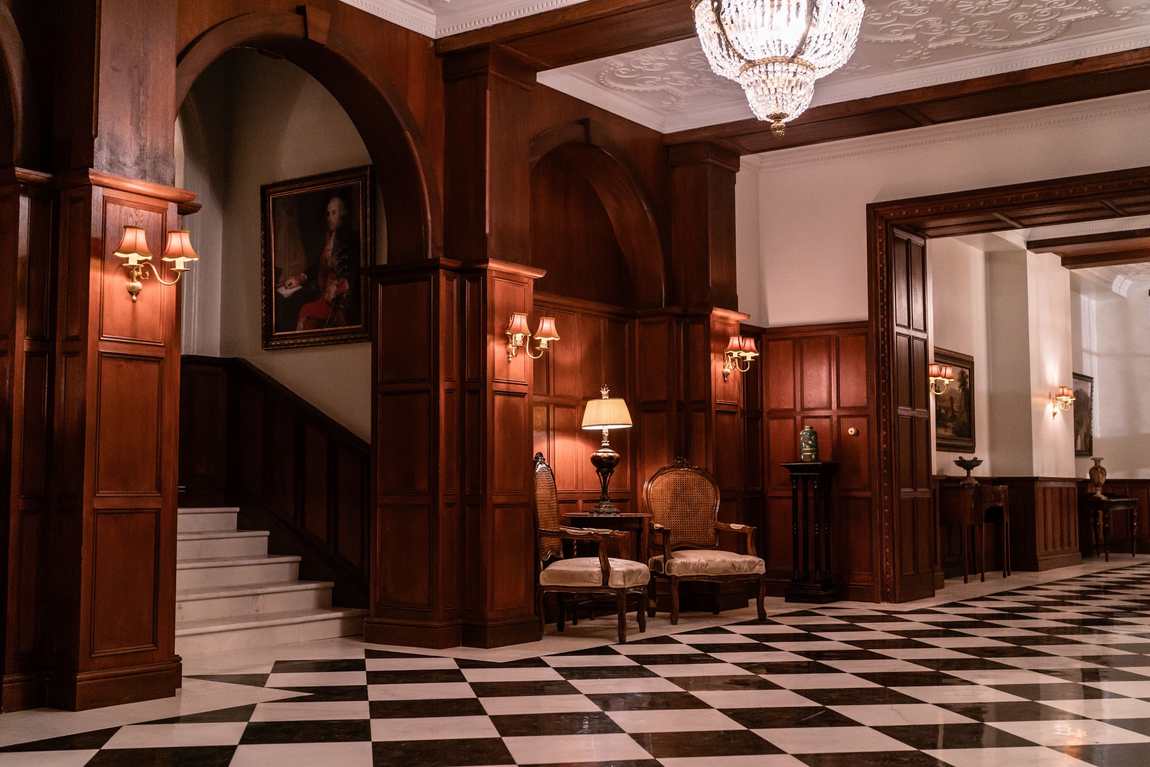 ... And the set seen in the movie.