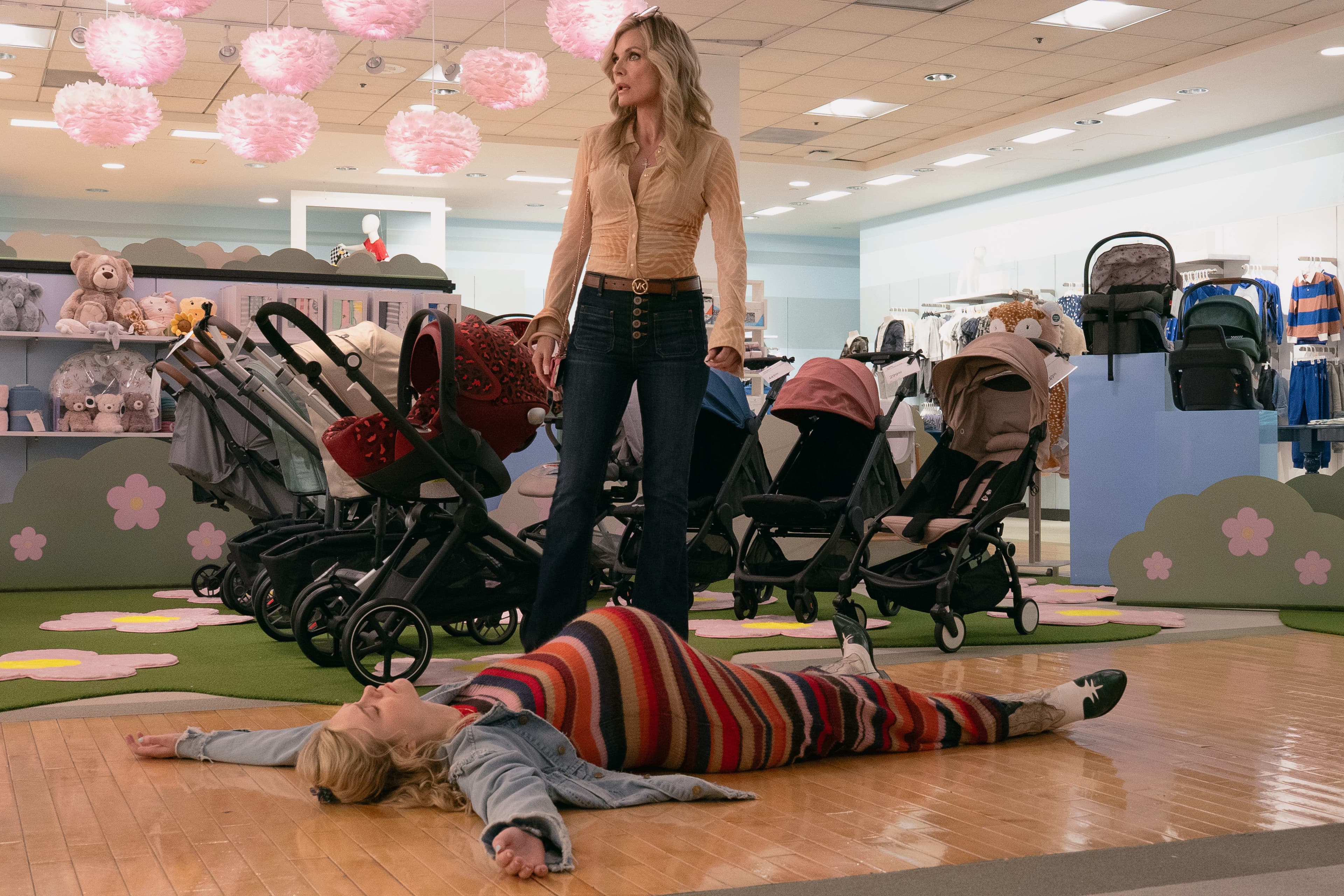 Michelle Pfeiffer and Elle Fanning in "Margo’s Got Money Troubles."