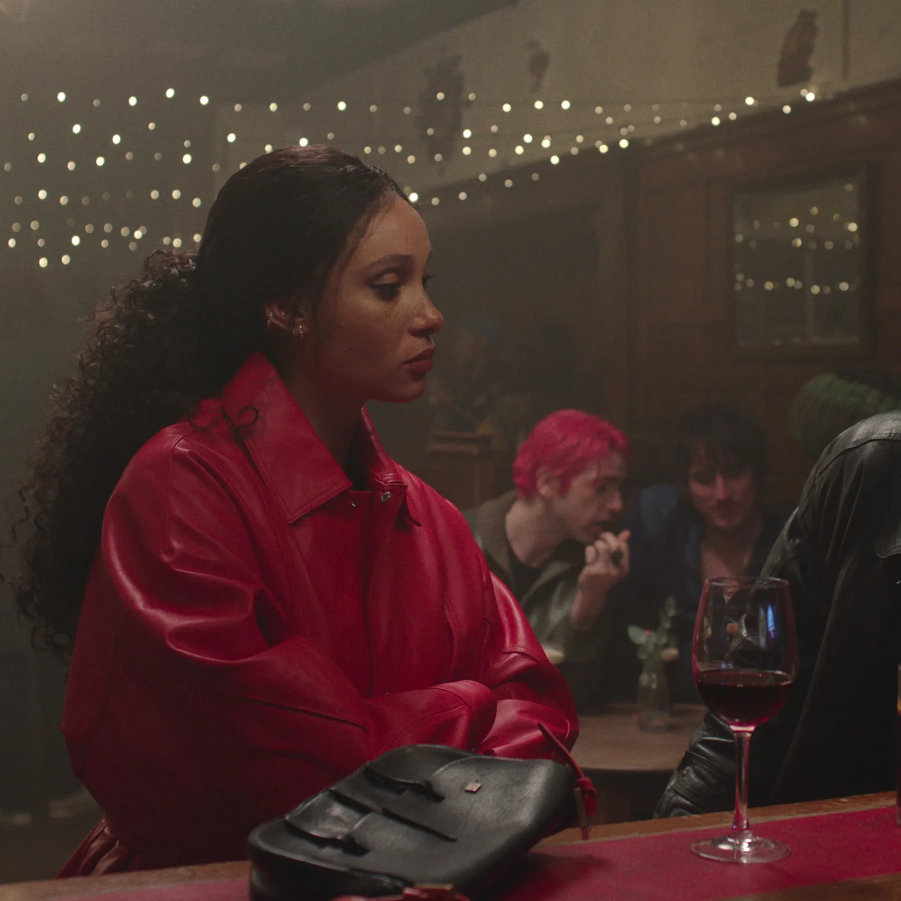 Adwoa Aboah and Will Sharpe in "Too Much"